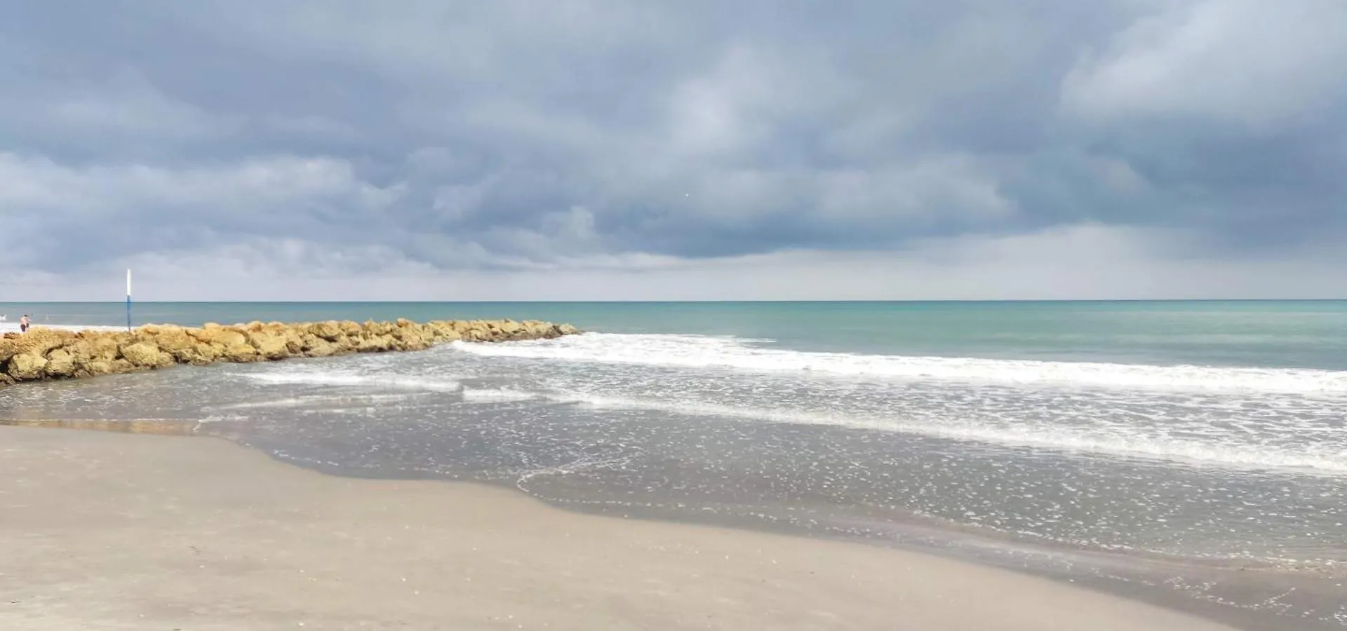P23 Brand New High Floor, Few Blocks To Walled City Steps To Beach Apartment Cartagena Colombia